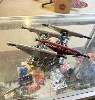 Skateboard Truck Size Guide: How to Choose the Right Trucks