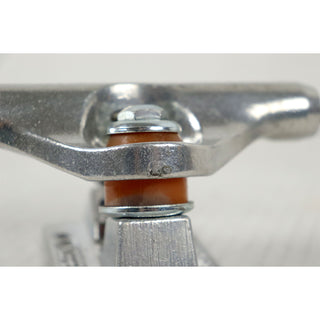 Blem Independent Skateboard Trucks Mids Silver 129 (7.6") - SINGLE TRUCK