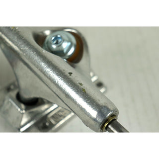 Blem Independent Skateboard Trucks Mids Silver 129 (7.6")