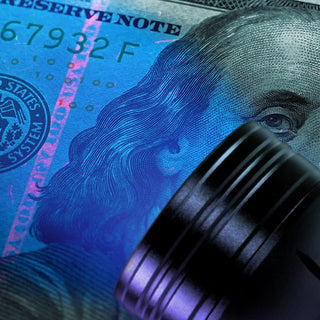 MVP Disc Golf UV Flashlight (Large) for Glow in the Dark Discs Night Disc Golf