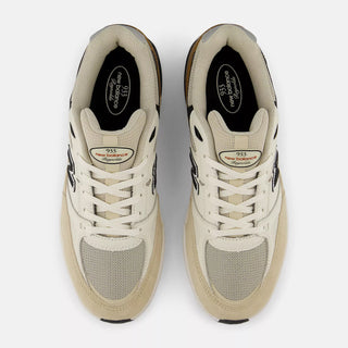 New Balance Numeric Skateboard Shoes Andrew Reynolds 933 Sea Salt/Brown