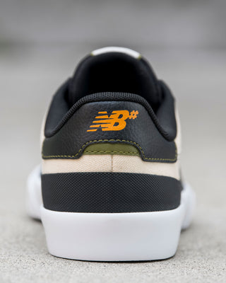 New Balance Numeric Skateboard Shoes 272 Black/Sea Salt