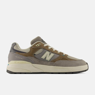 New Balance Numeric Skateboard Shoes Andrew Reynolds 933 Grey Days