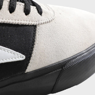 Lakai Skateboard Shoes Manchester White Suede Black Black