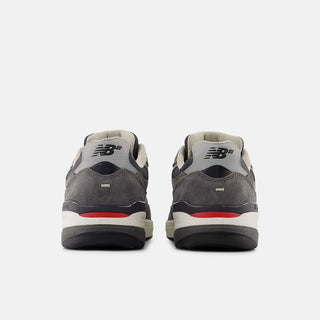 New Balance Numeric Skateboard Shoes Andrew Reynolds 933 Grey/White
