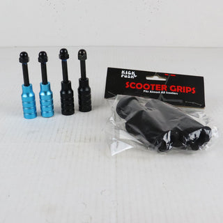 Blemished Madd Gear Integrated Extreme Scooter Pegs Blue & Black 2 Pack with Black Scooter Grips