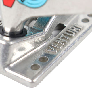 Venture Skateboard Trucks V8 Polished Eric Koston 5.8 (8.5")
