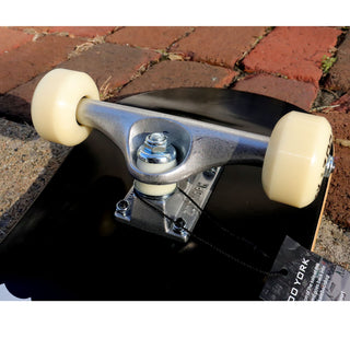 Zoo York Skateboard Complete OG 95 Crackerjack Black/White 8.0"